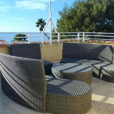 Haven Of Peace With Pool Facing The Sea * サナリー・シュル・メール